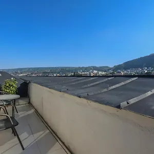 https://dogona-guest-house.alltbilisihotels.com